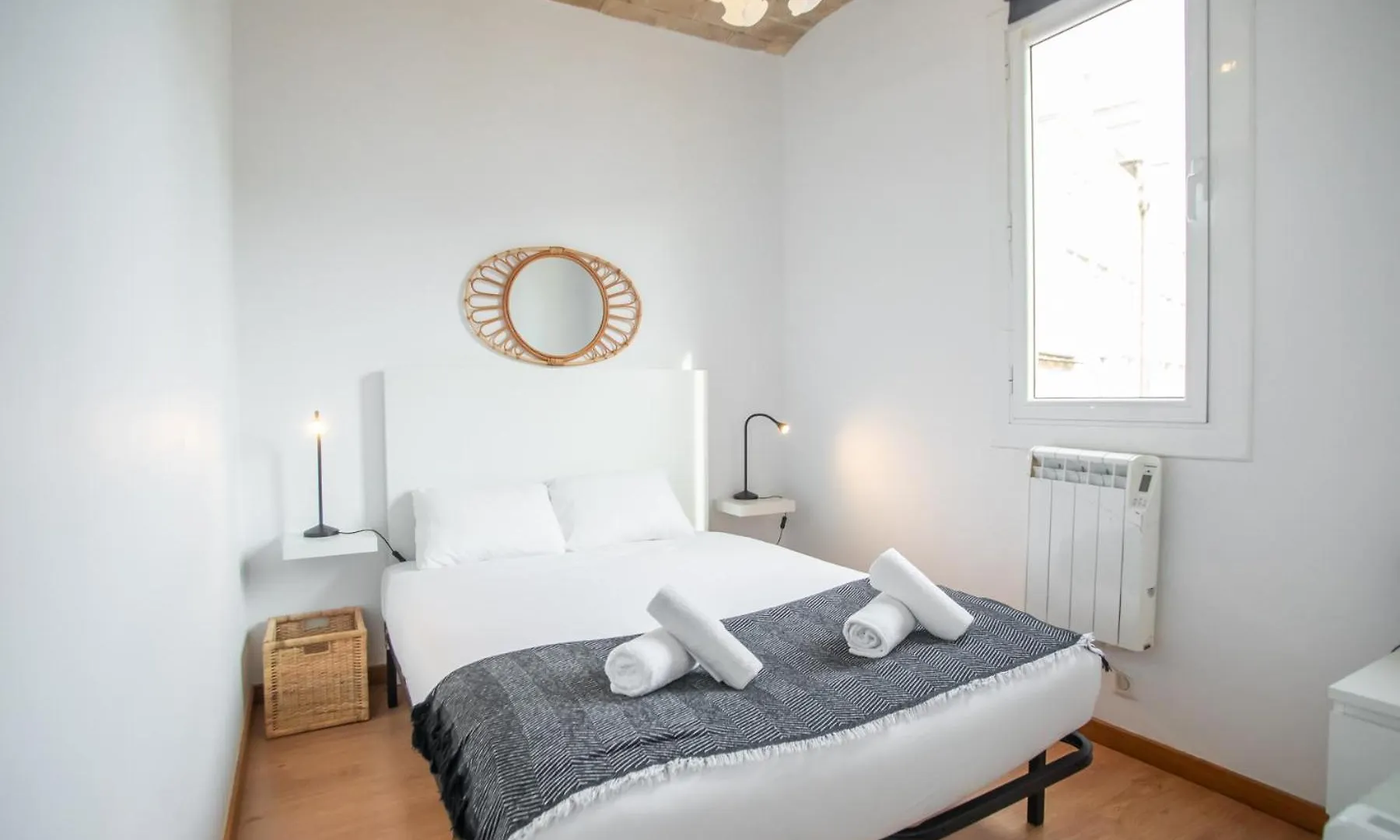 51No1058 - Bright 1Bed Flat In Poble Sec Apartment Barcelona 0*,