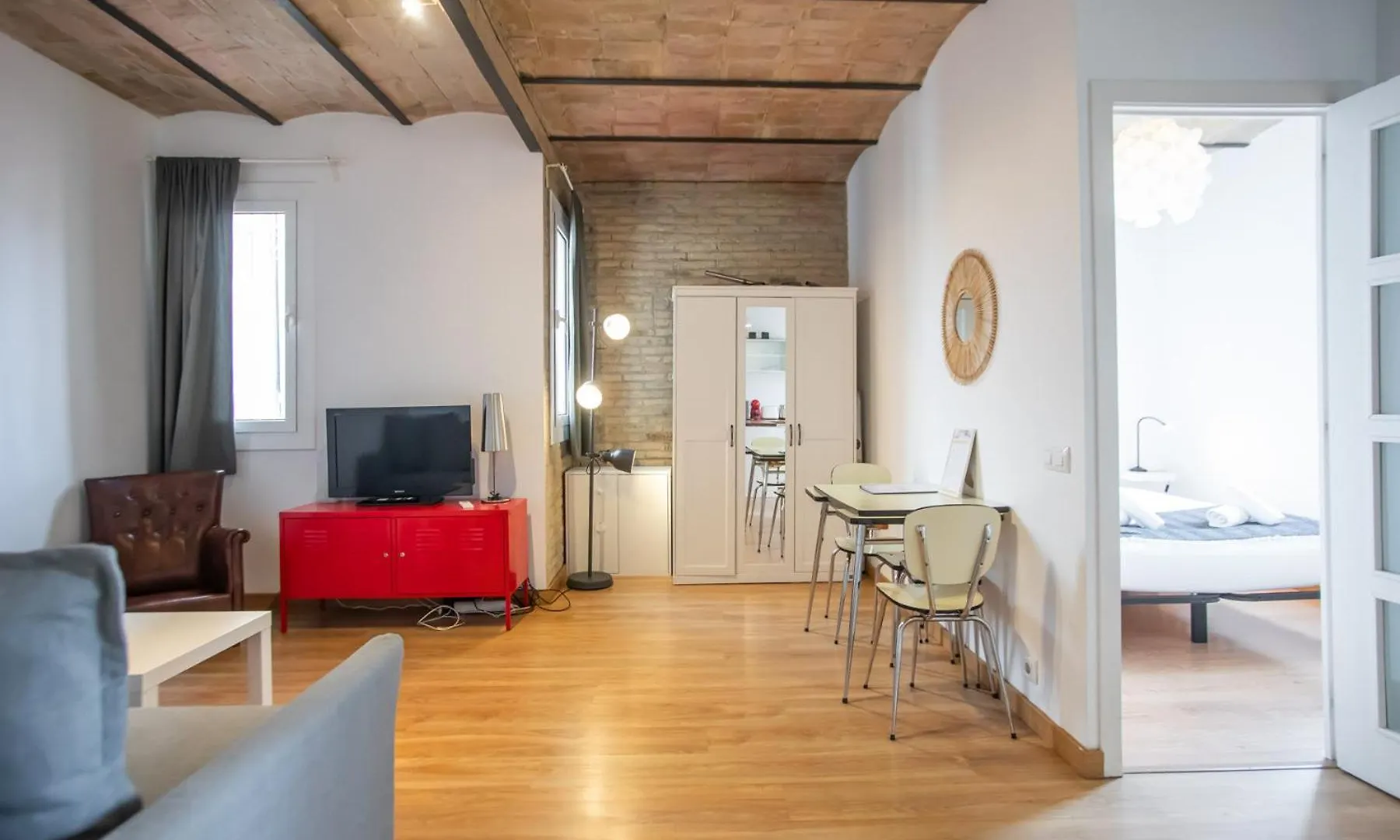 51No1058 - Bright 1Bed Flat In Poble Sec Apartment Barcelona Spain